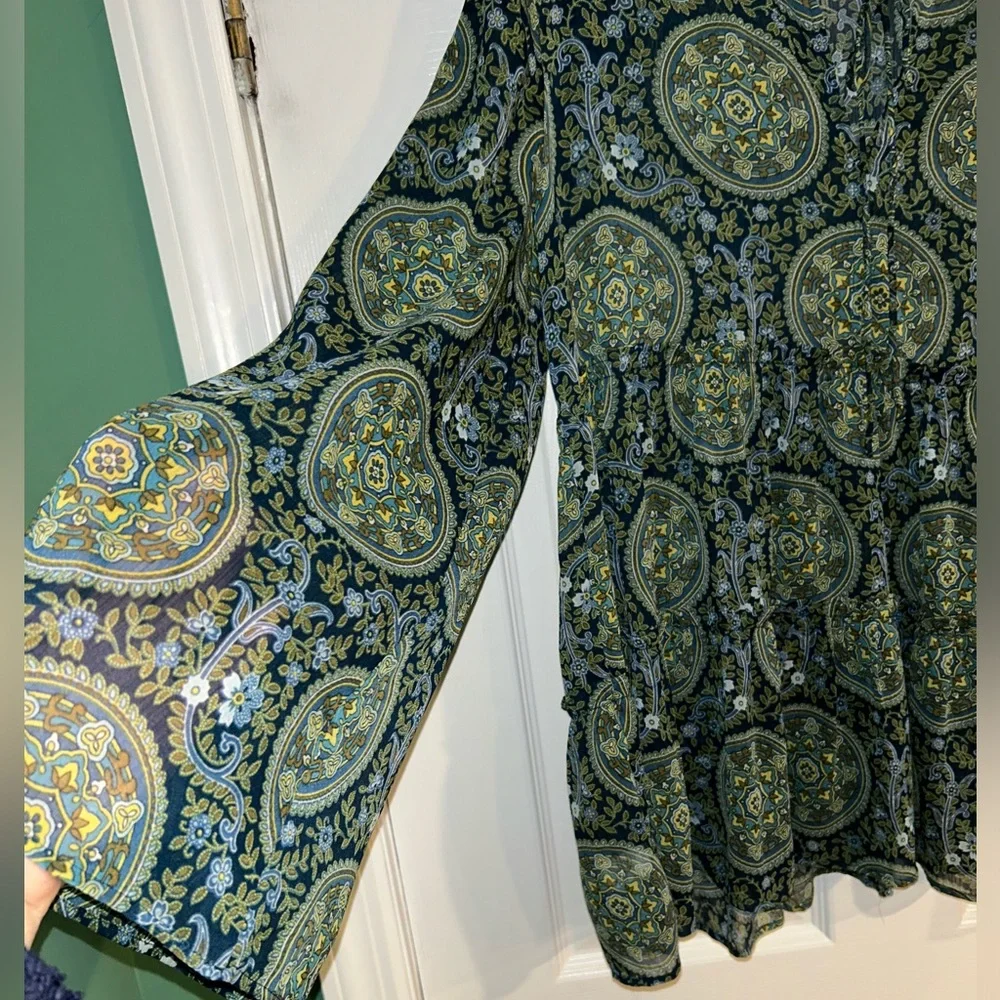 LOFT Geo Print Sheer Ruffle Tier Blouse Size Medium - Picture 4 of 5